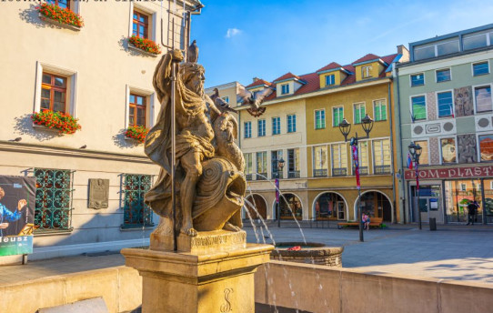 Rynek, fontanna z Neptunem