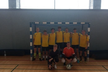 Reprezentacja ZSTI w Futsalu na III miejscu w zawodach  