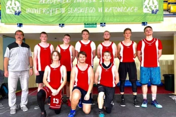 Koszykówka „Z SKSu do AZSu”